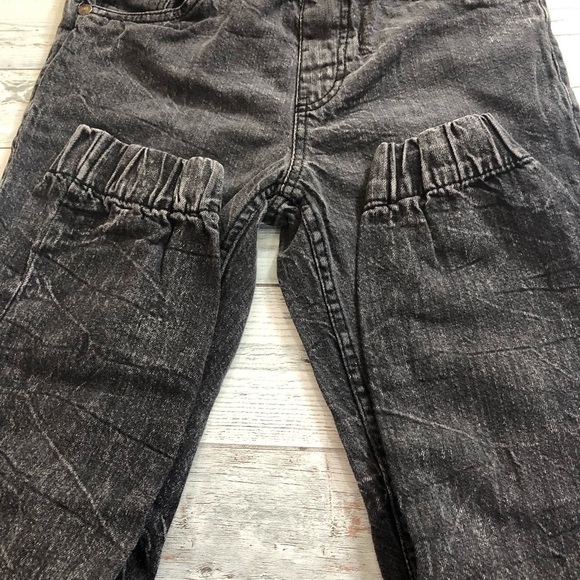 Akademiks Black Jogger Jeans with Elastic Cuffs Distressed - Picture 4 of 6
